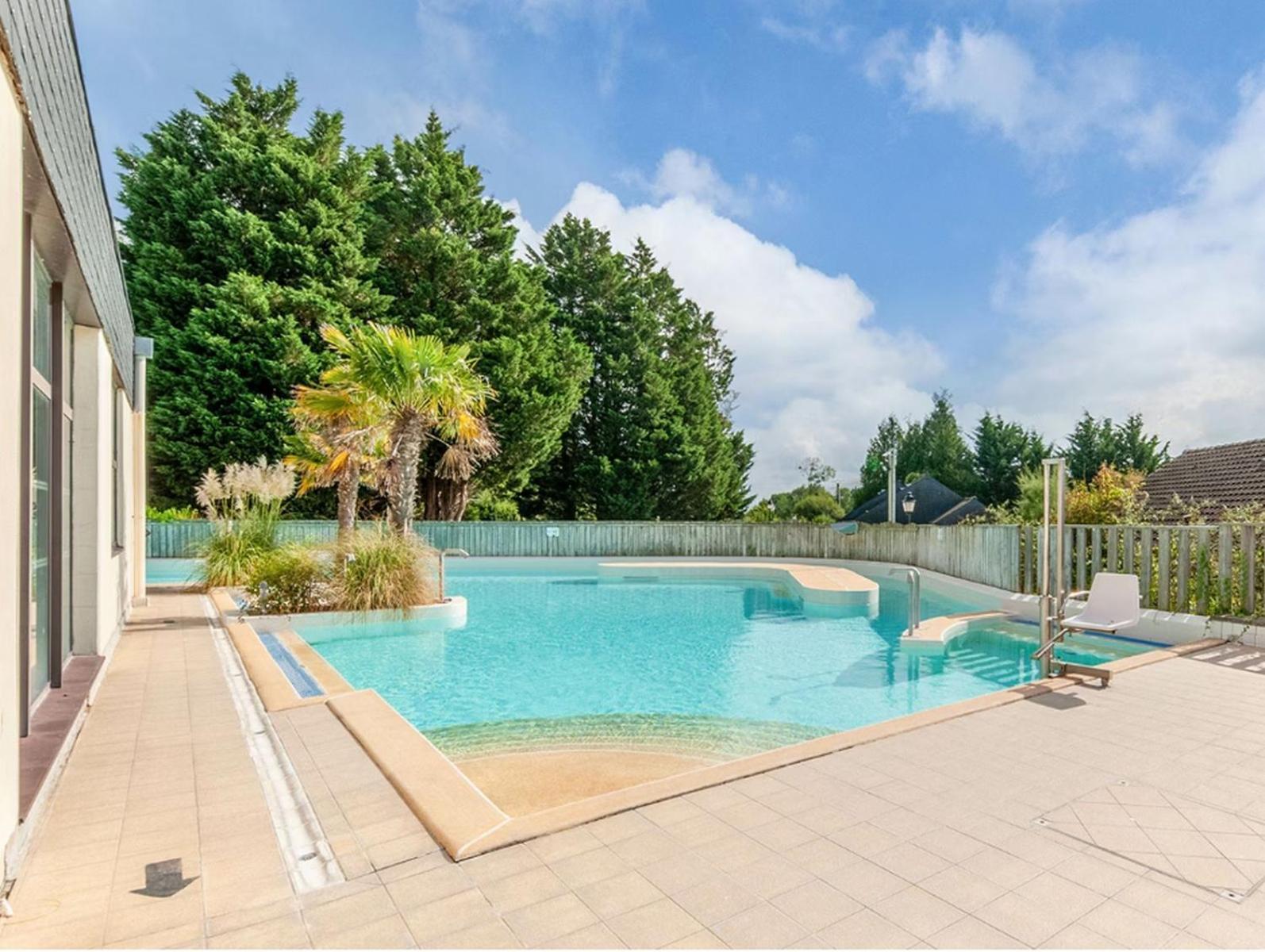 Cottage Dans Village Normandy Garden Pierre & Vacances Бранвил Екстериор снимка